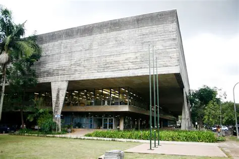 Exemplos de Projetos da Escola Paulista de Arquitetura