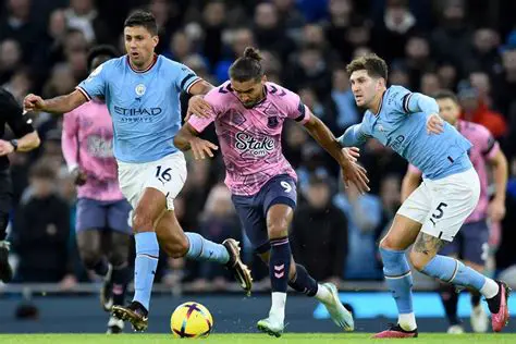 Sensacja w Premier League: Fulham Pokonuje Arsenal w Derbach Londynu