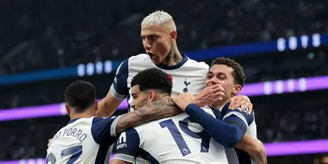 Tottenham Hotspur kontra Aston Villa: Analiza, Prognozy i Kluczowe Momenty Nadchodzącego Starcia