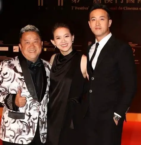 曾寶儀：香港娛樂圈嘅多才多藝面孔，從主持到演員嘅精彩人生
